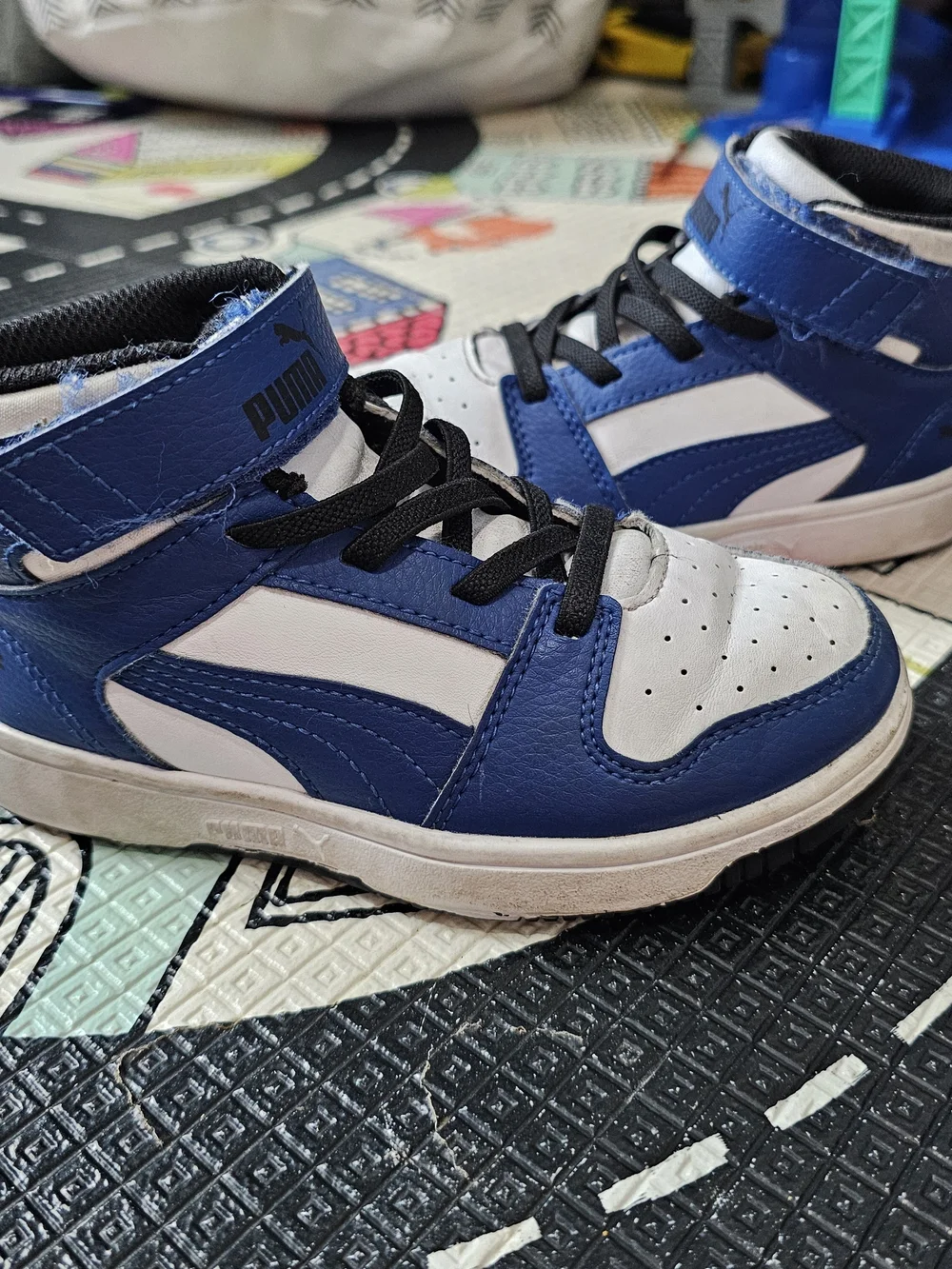 Puma Kids' Mid-Top Sneakers in Blue and White